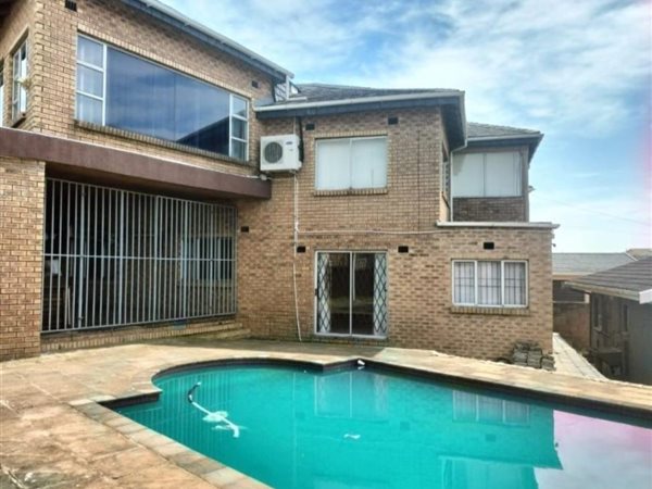 5 Bed House in Verulam Central