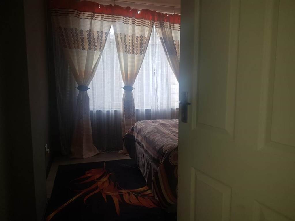 3 Bed Flat in Rustenburg Central photo number 21