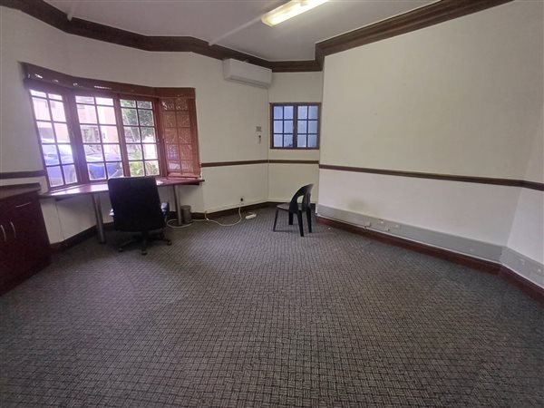 17  m² Commercial space in Umbogintwini