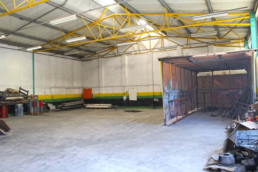 329  m² Industrial space in New Germany photo number 17