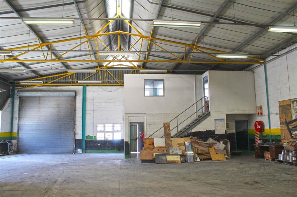 329  m² Industrial space in New Germany photo number 11