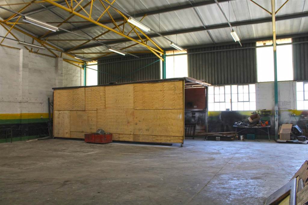 329  m² Industrial space in New Germany photo number 13