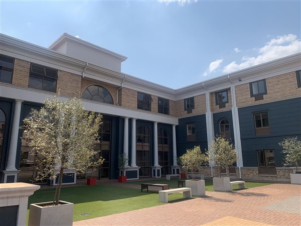 626  m² Commercial space in Rivonia