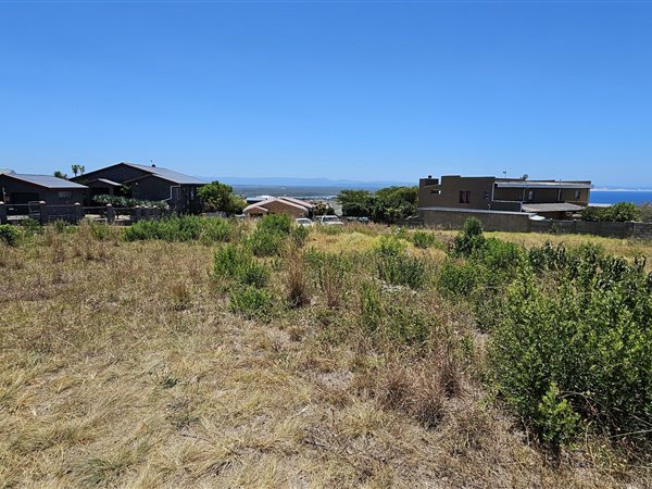 732 m² Land