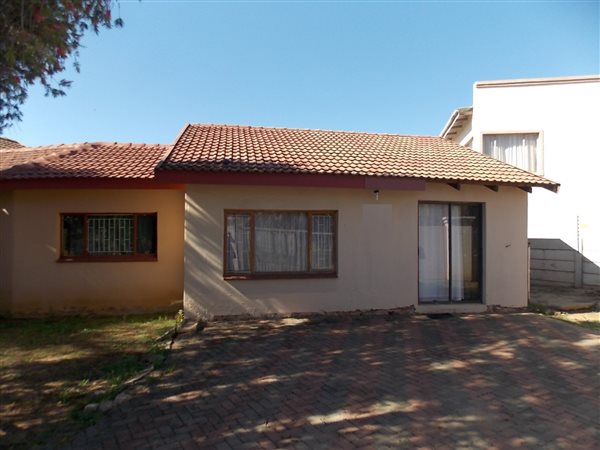 3 Bedroom House 3 Bedroom House