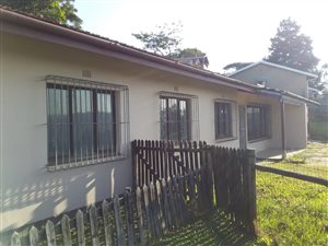 3 Bed House in Queensmead Industrial