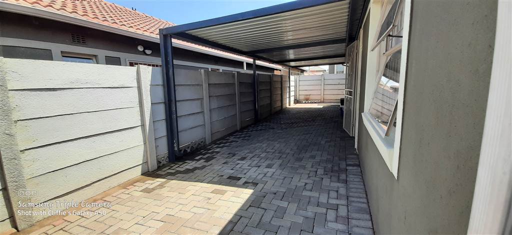 3 Bed House For Sale In Leopards Rest Security Estate T4510344