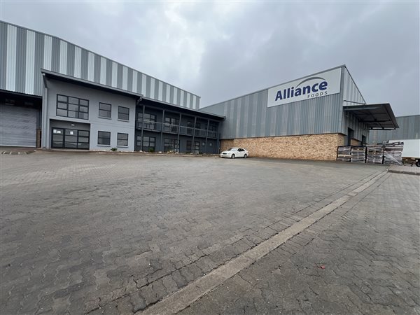 3 288  m² Industrial space