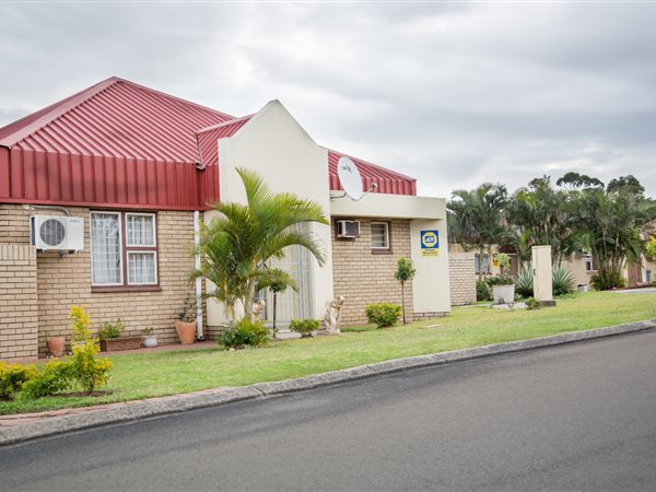 2 Bed Townhouse in Birdswood