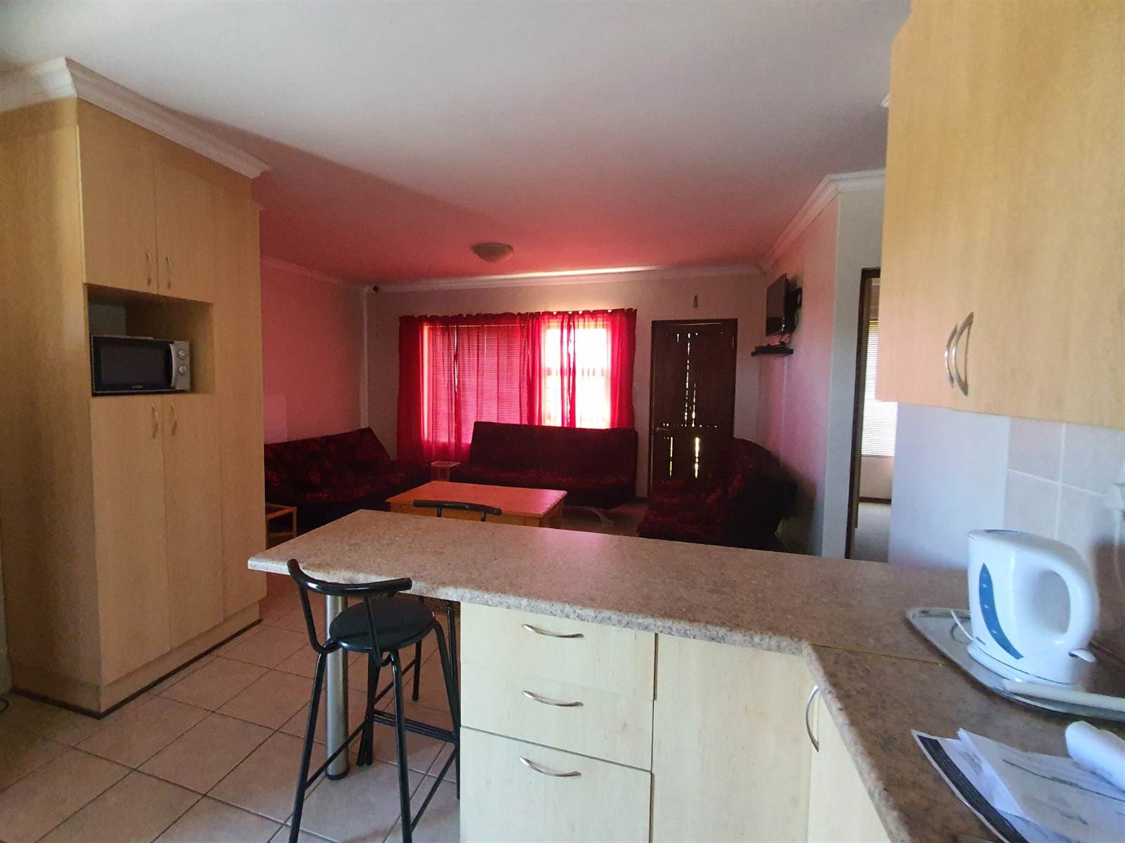 2 Bed Townhouse in Bainsvlei photo number 2