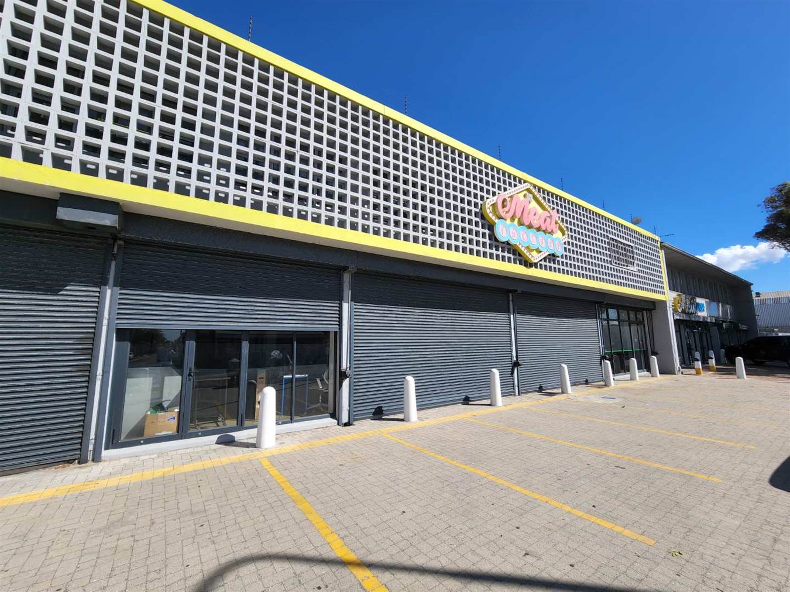 276  m² Retail Space in Maitland photo number 2