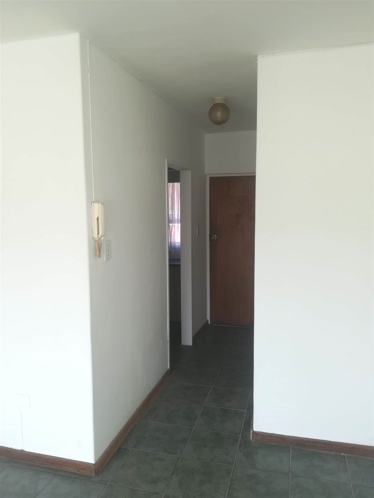 1 Bed Apartment in Gezina photo number 4