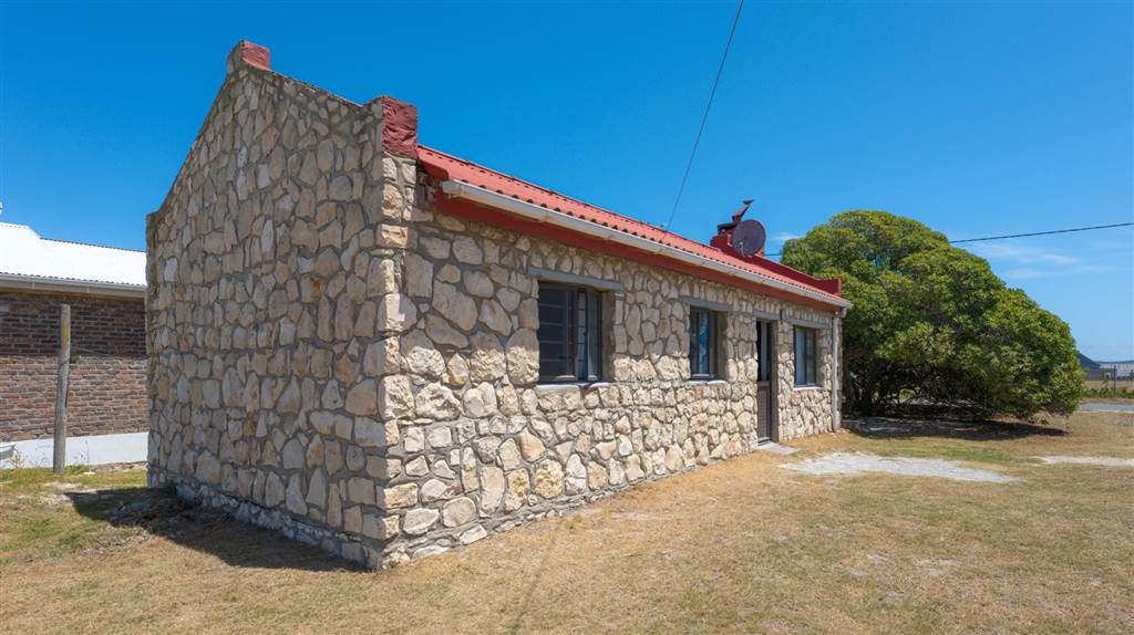 3 Bed House in Arniston photo number 3