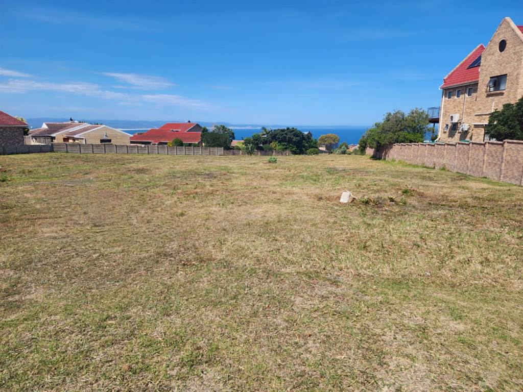827 m² Land available in Wavecrest photo number 7