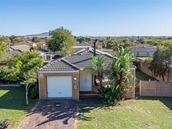2 Bedroom House 2 Bedroom House