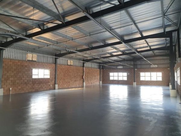 756  m² Commercial space