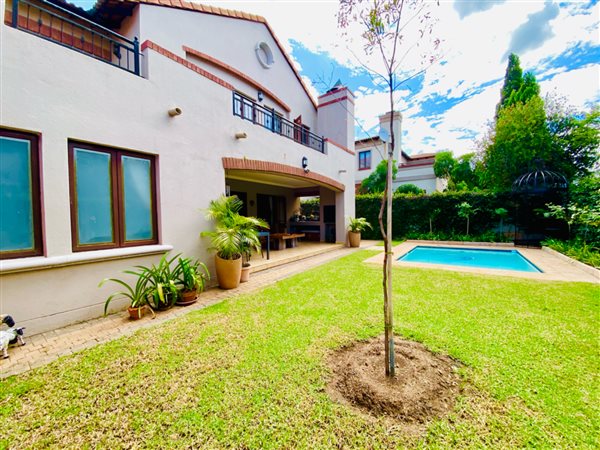 4 Bedroom House 4 Bedroom House