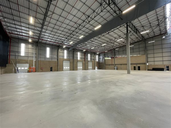 3 921  m² Industrial space