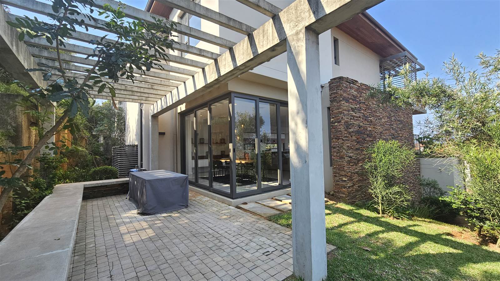 4 Bed House in Port Zimbali Estate photo number 6