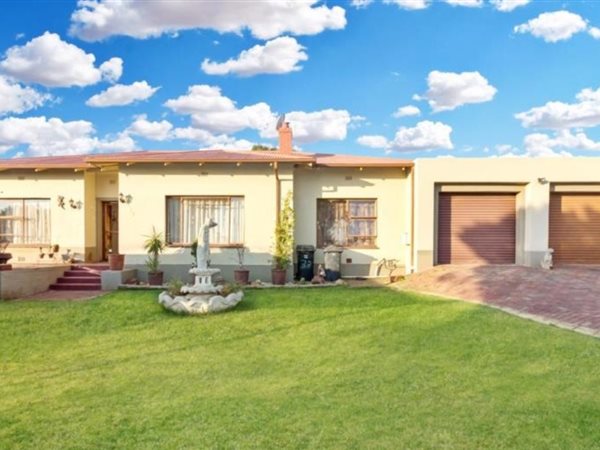 3 Bedroom House 3 Bedroom House