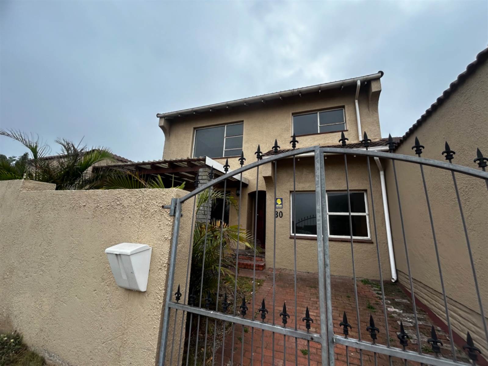 3 Bed Townhouse in Humewood photo number 4