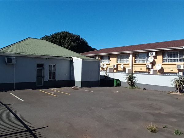 200  m² Commercial space in Glenwood