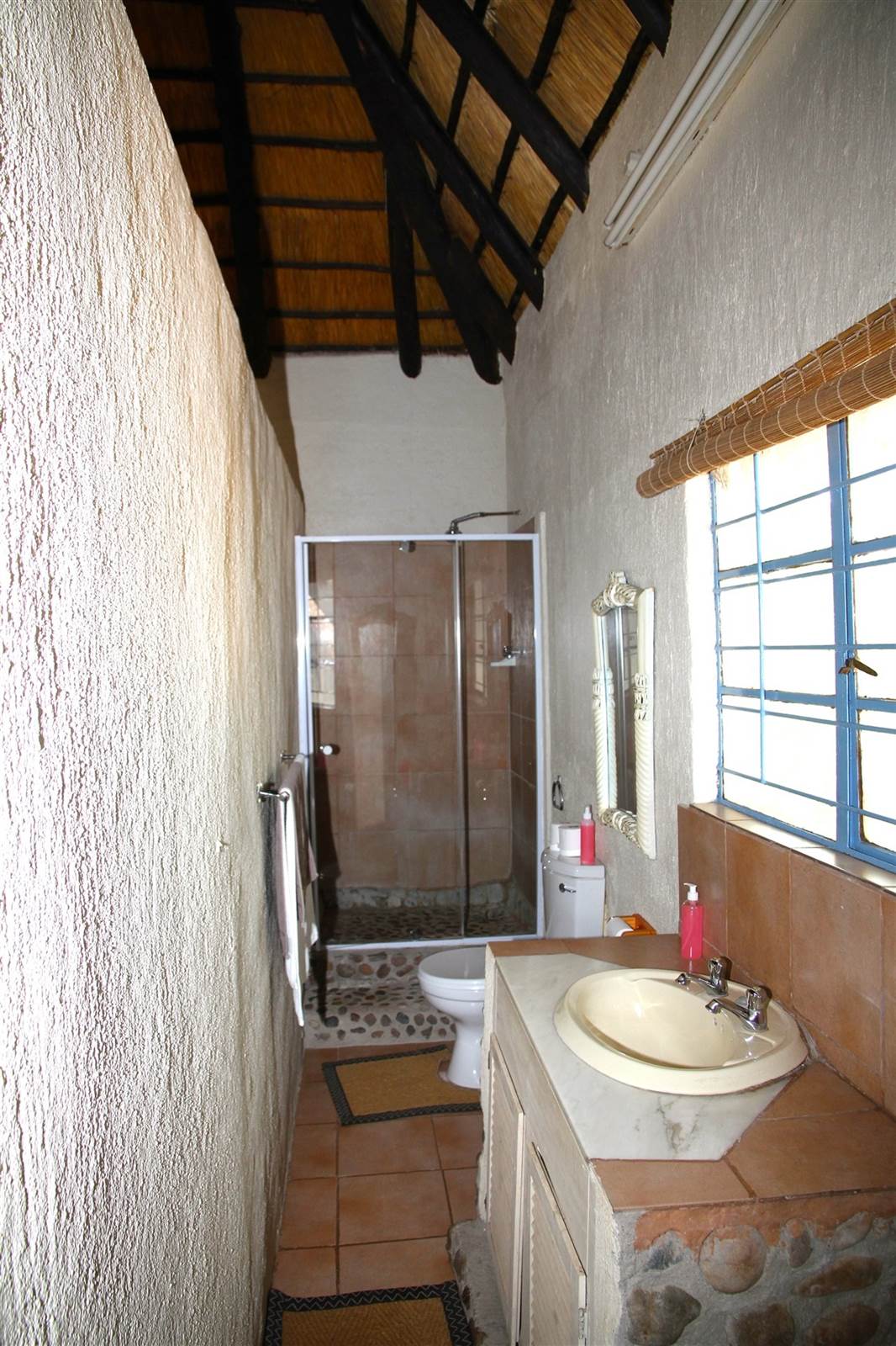 8 Bed House in Ndlovumzi photo number 13