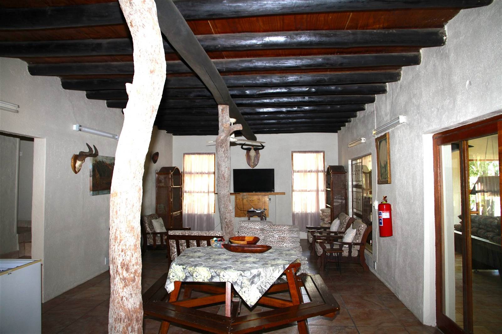 8 Bed House in Ndlovumzi photo number 7