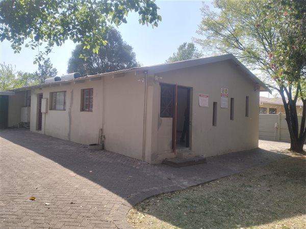 664 m² Commercial space 664 m² Commercial space
