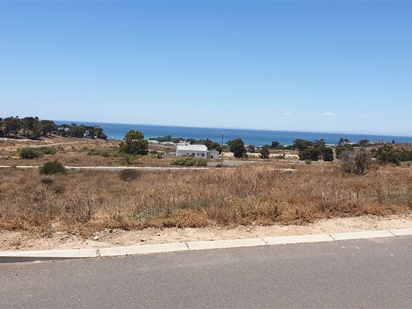 428 m² Land available in St Helena Views