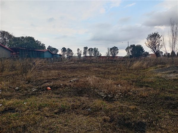 620 m² Land