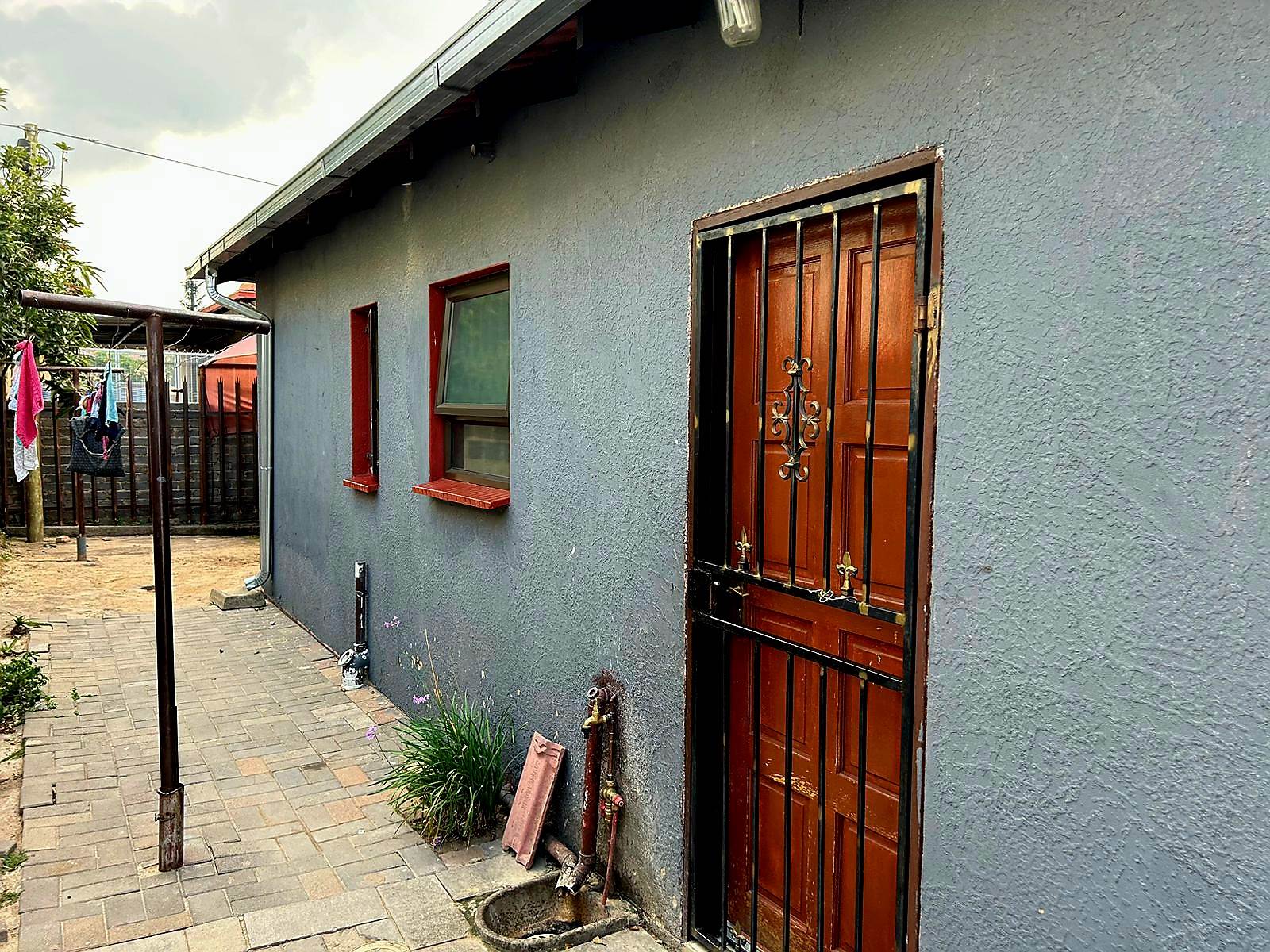 3 Bed House in Olievenhoutbosch photo number 11