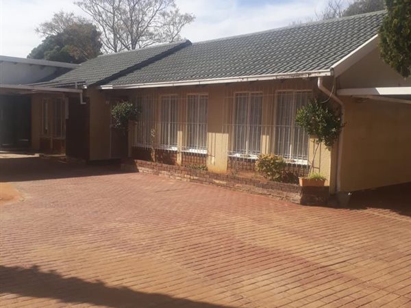 4 Bed House in Dawnpark