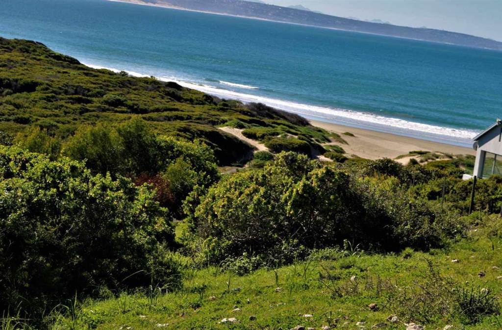 661 m² Land available in Vlees Bay photo number 1