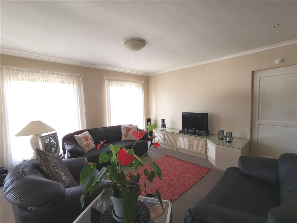 3 Bed House for sale in Langerug T4538407 Private Property