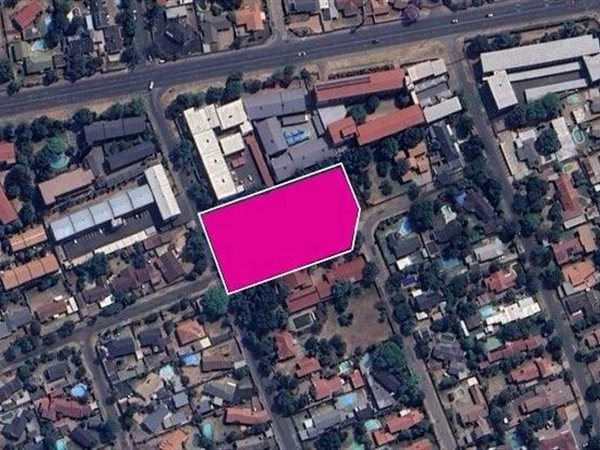4047 m² Land available in Eastleigh