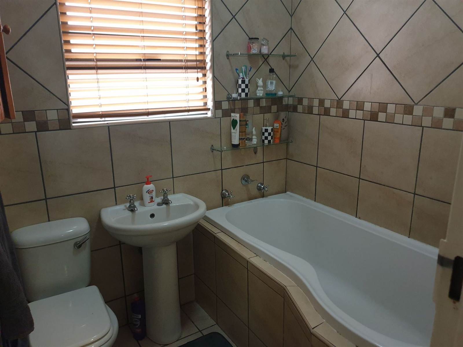 2 Bed House in Potchefstroom Central photo number 9