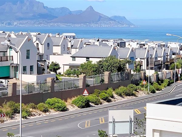 2 Bed Townhouse in Big Bay