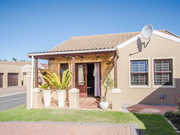 2 Bedroom Townhouse 2 Bedroom Townhouse