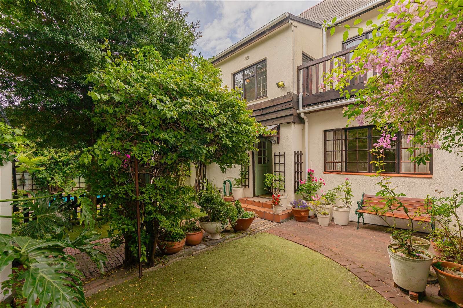 4 Bed House in Rondebosch photo number 4