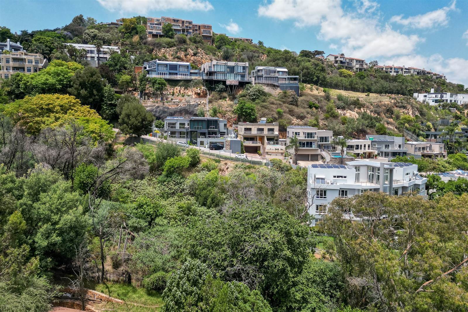 507 m² Land available in Northcliff photo number 10