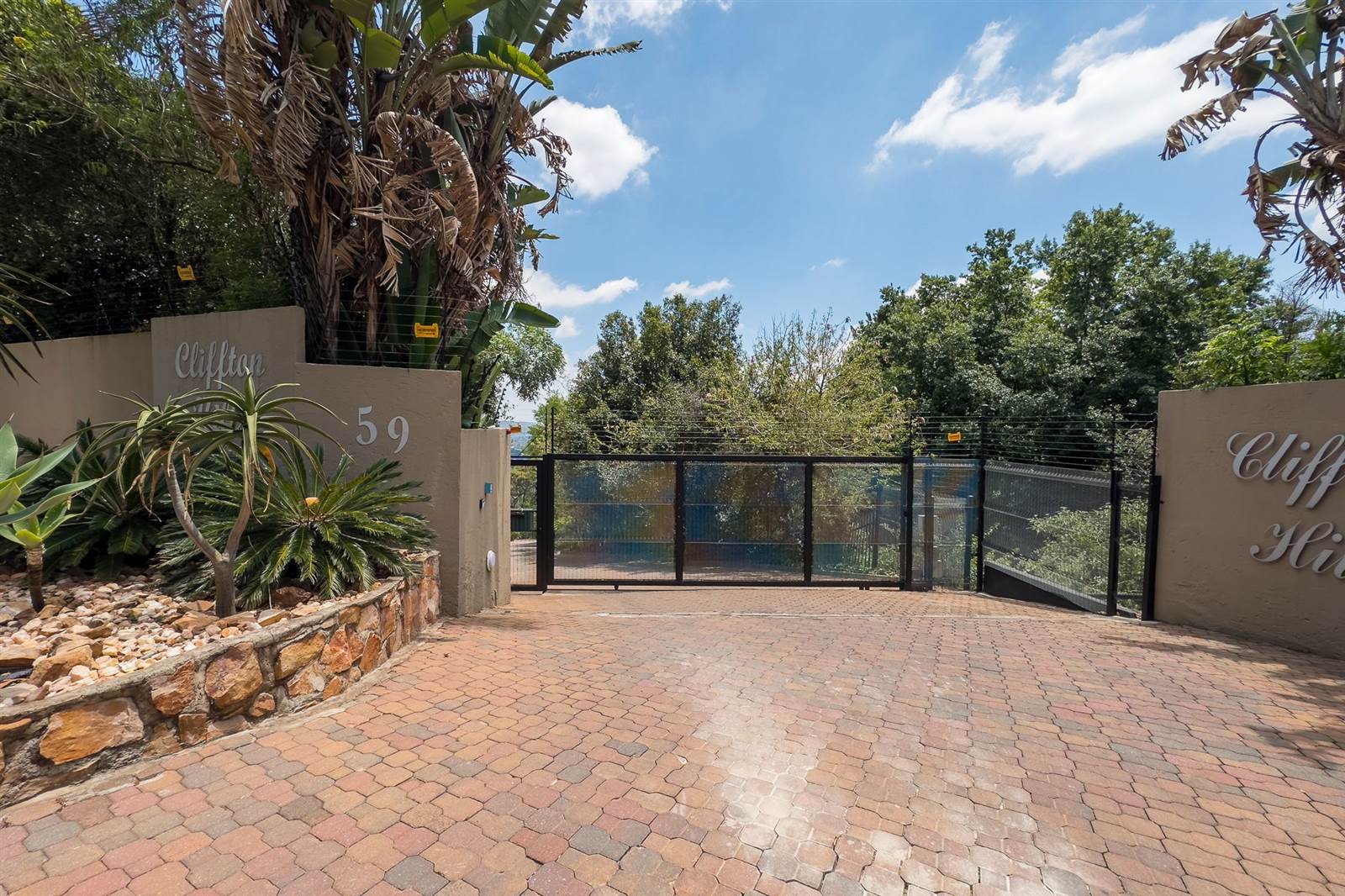 507 m² Land available in Northcliff photo number 27