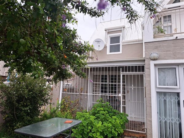 3 Bedroom Townhouse 3 Bedroom Townhouse