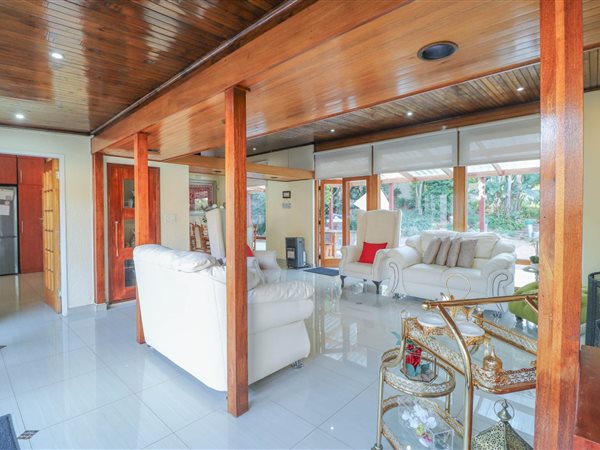 4 Bedroom House 4 Bedroom House