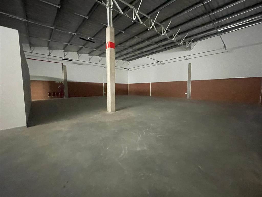 446  m² Industrial space in Clayville photo number 5
