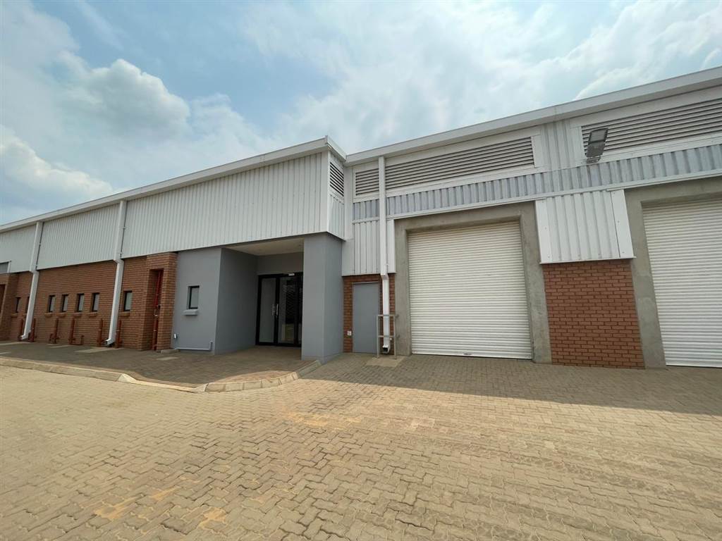 446  m² Industrial space in Clayville photo number 3