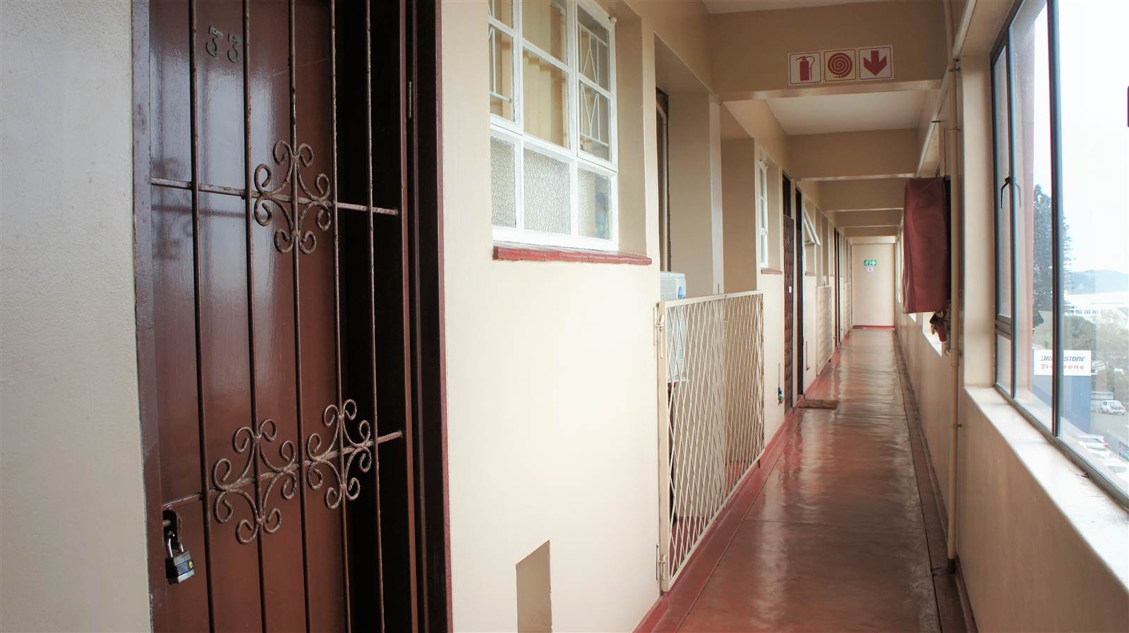 0.5 Bed Flat in Scottburgh Central photo number 10