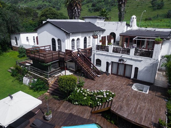5 Bedroom House 5 Bedroom House