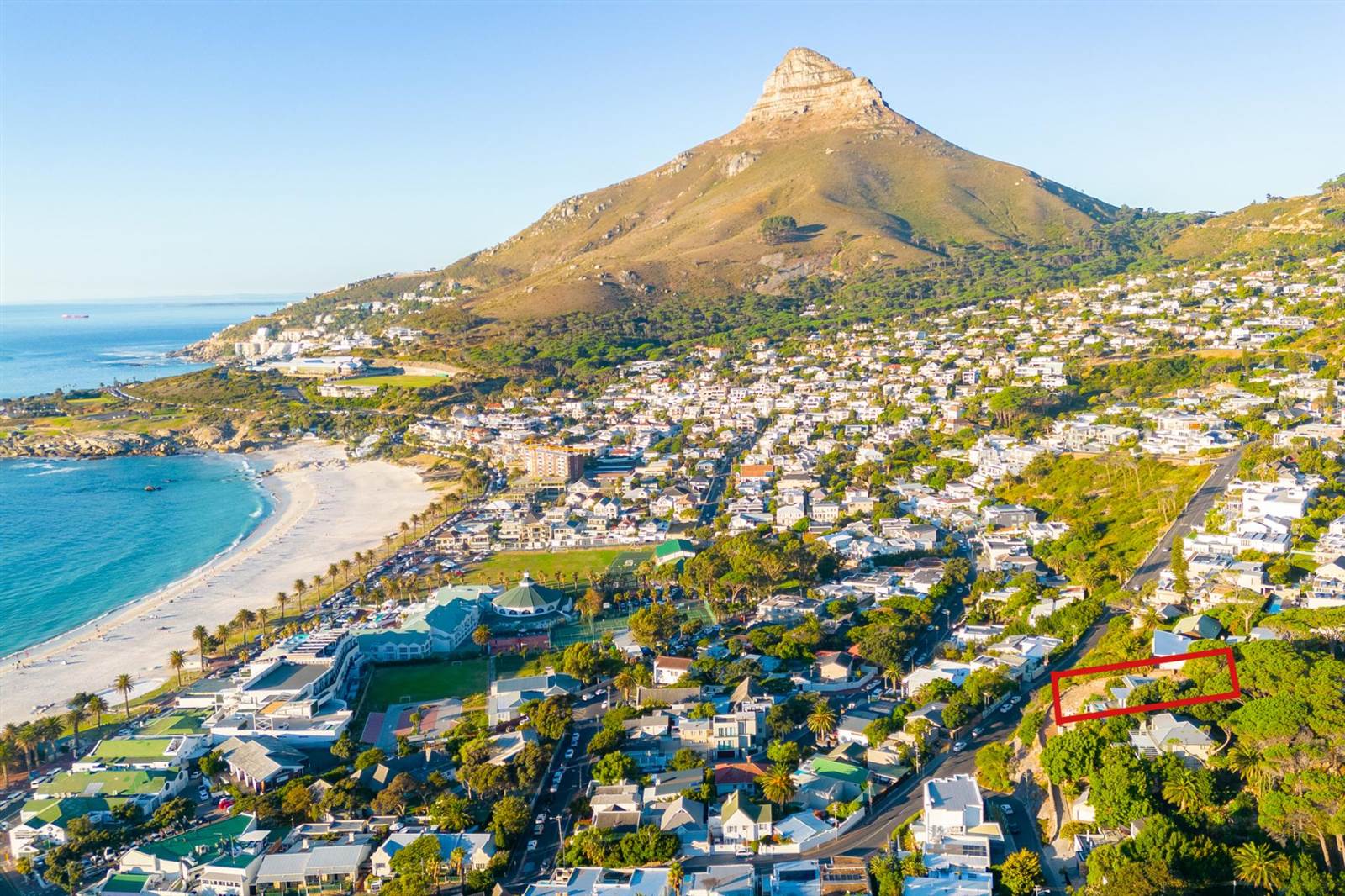 883 m² Land available in Camps Bay photo number 2
