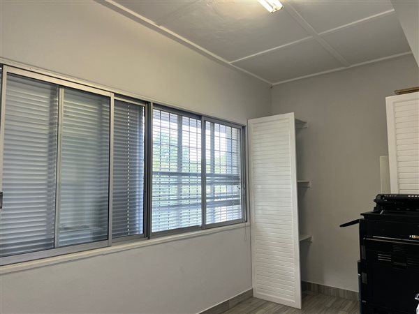 51  m² Commercial space in Dunkeld West